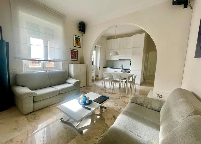 Miss Giulia Prime Location Flat In